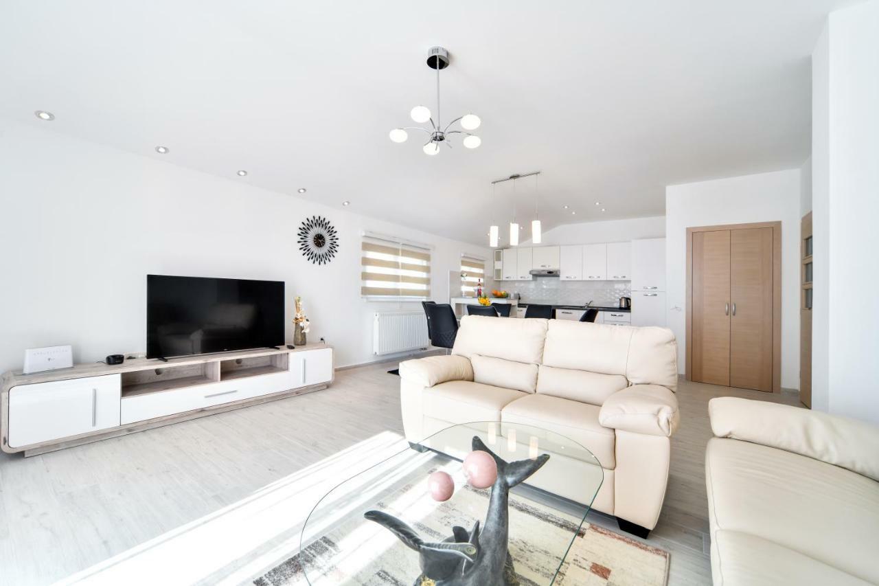 Apartman Novokmet-Crno Екстер'єр фото